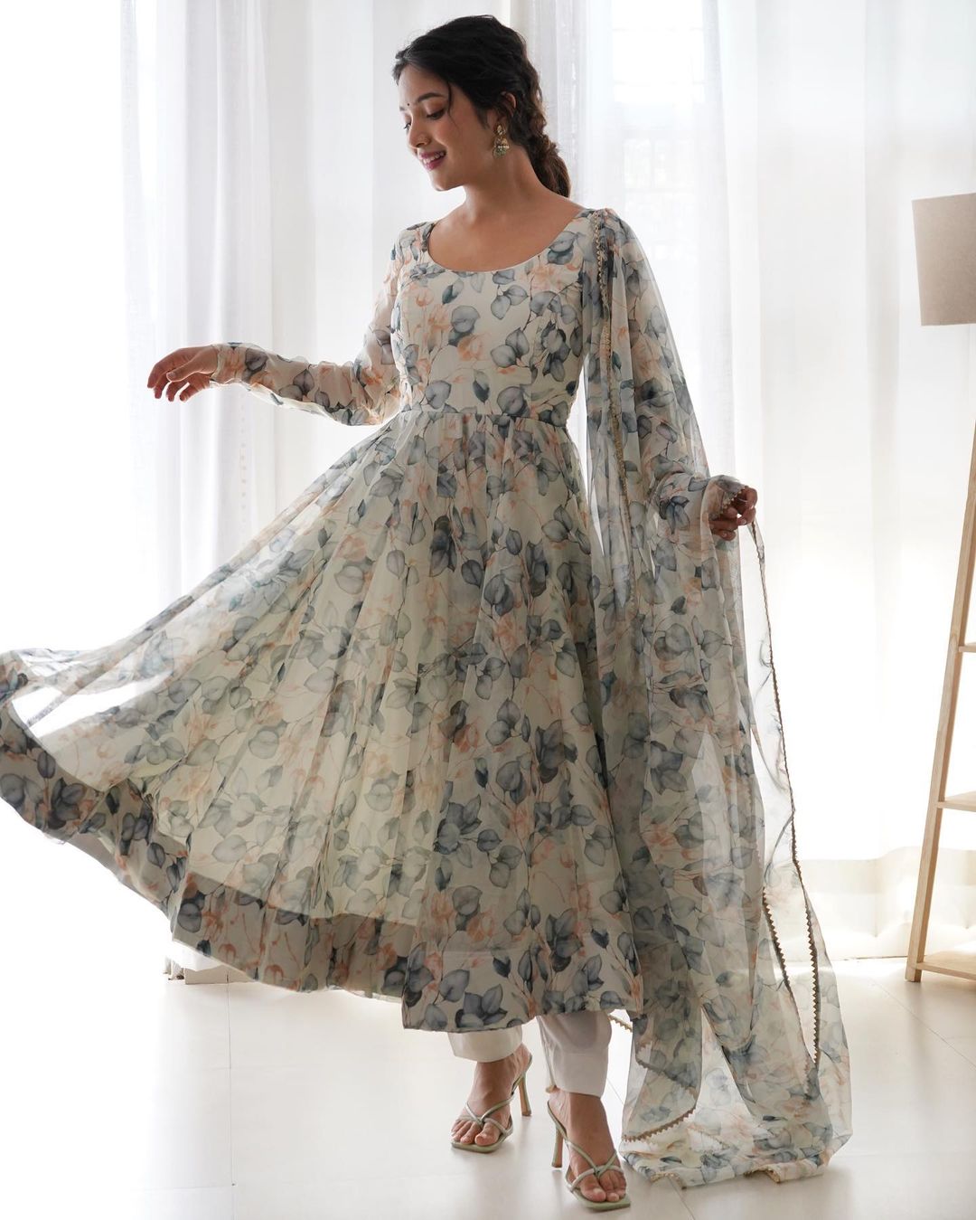 Heavy Silk Organza Print Kurta Set With Dupatta