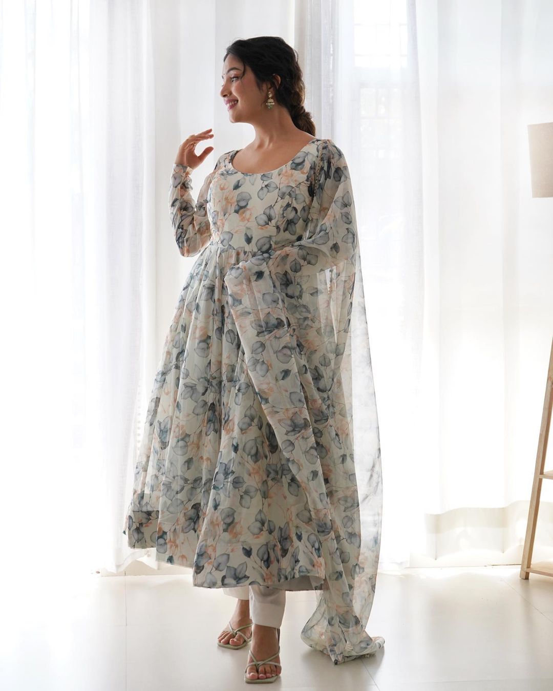 Heavy Silk Organza Print Kurta Set With Dupatta