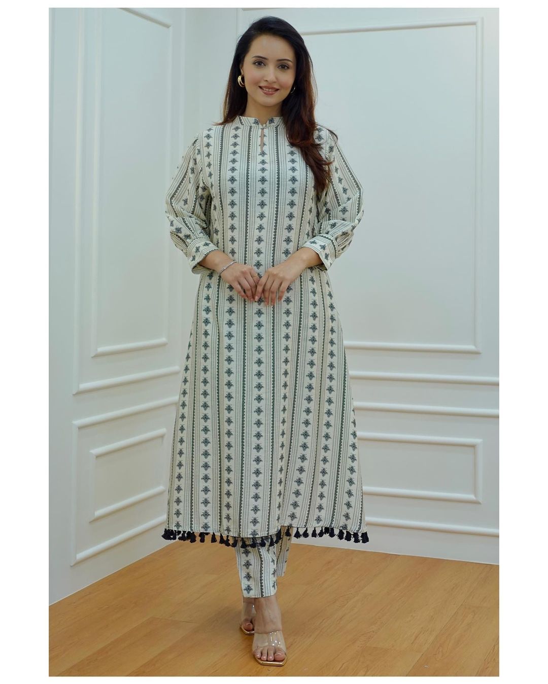 Beautiful Black & White Georgette Printed Kurta Set