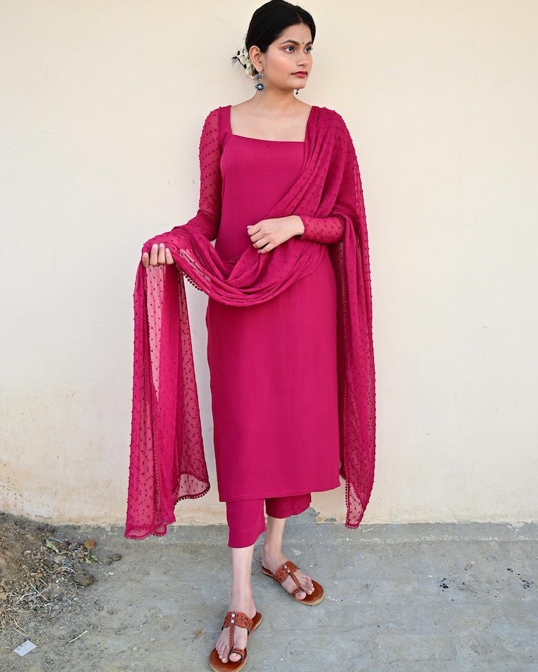 Beautiful Magenta Pink Kurta With All-over Butti Dupatta