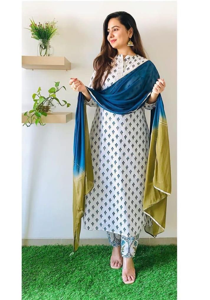 Beautiful Kurta Pent And Dupatta Set With Printing Awesome Designer set Collection
