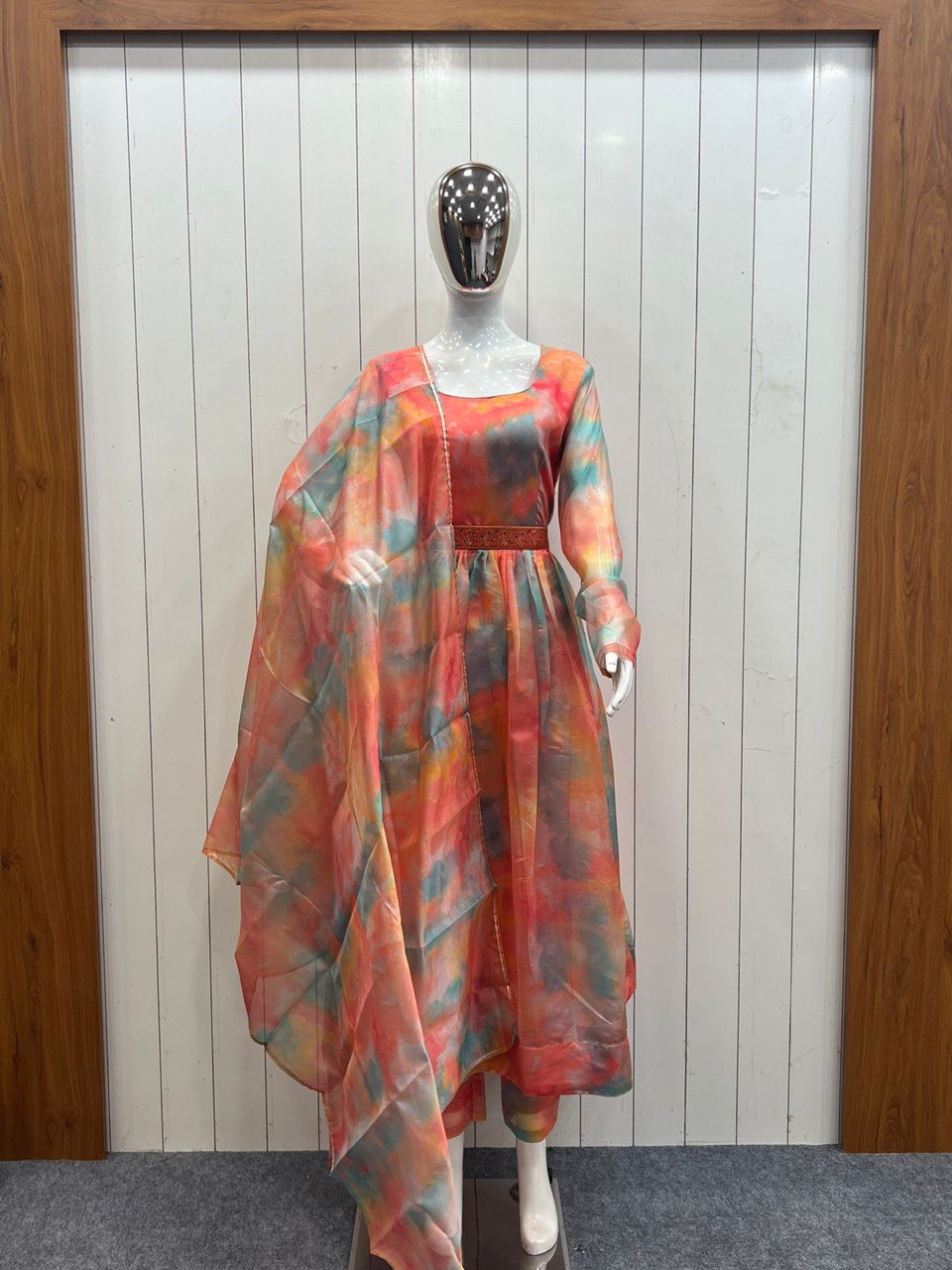 Beautiful Organja Silk Shibori Print Kurta Set