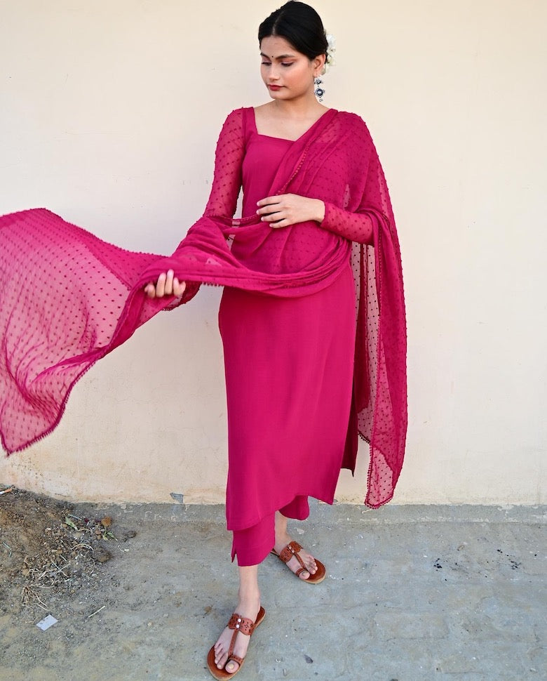 Beautiful Magenta Pink Kurta With All-over Butti Dupatta