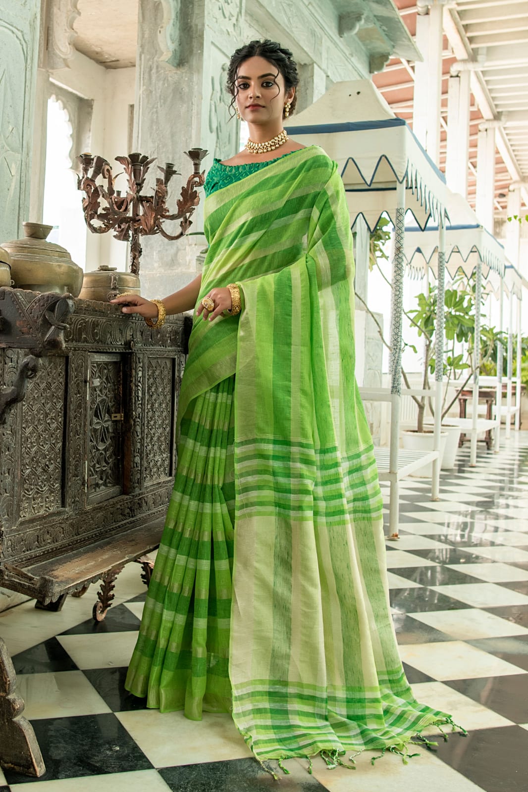 Parrot Pure Linen Saree Katha Weaving