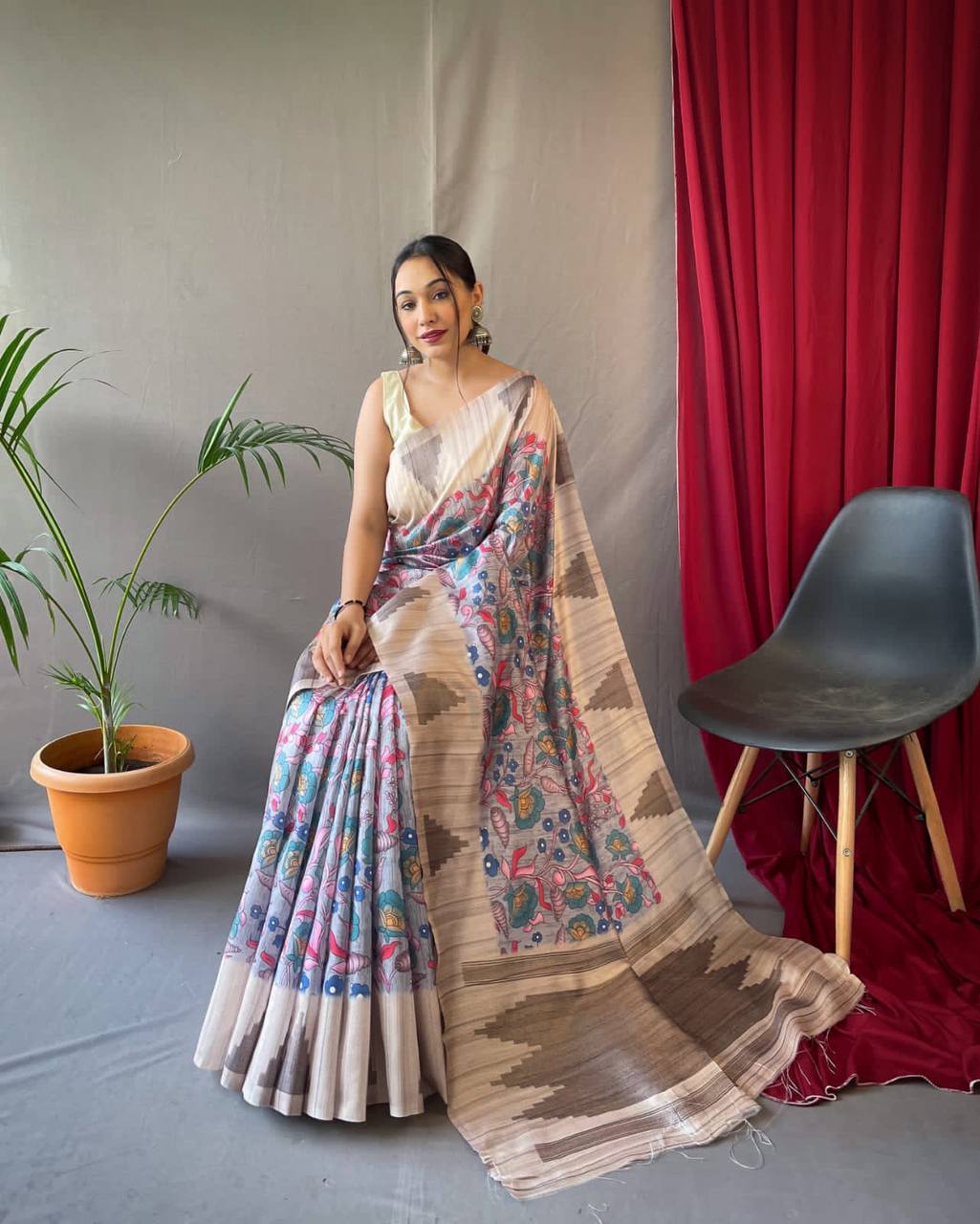 Peach Tusser Sarees With Kalamkari Prints All Over With Woven Temple Border