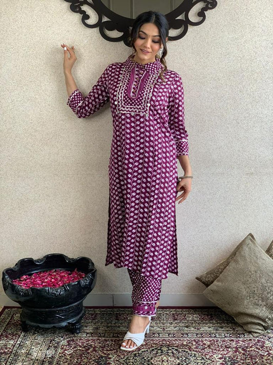 Beautiful Women's Purple Georgette Printed Kurta Set