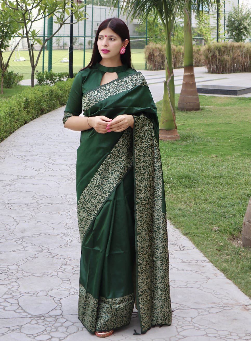 Green Banglori Silk Saree With Rich Weaving Pallu
