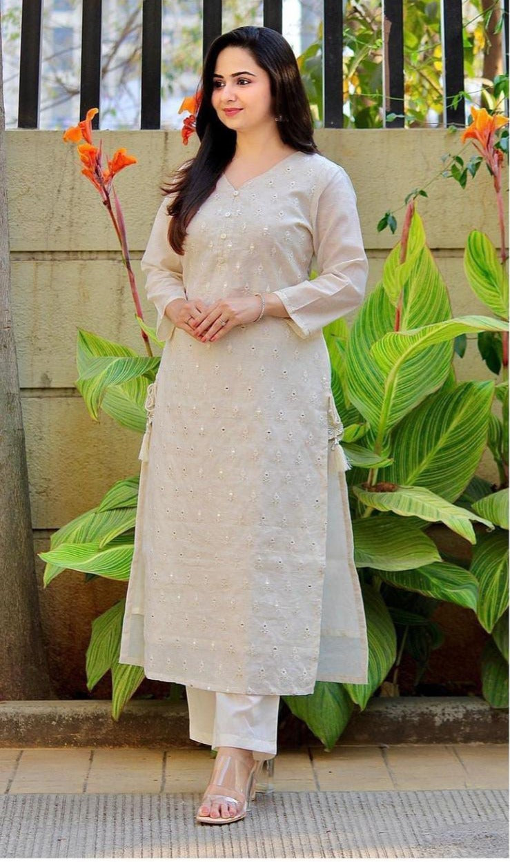 White Beautiful Embroidery Chanderi Kurti Set