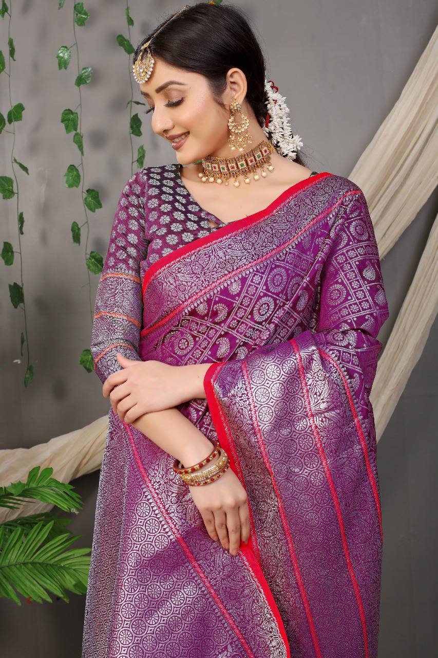Beautiful Maroon Lichi Soft Silk Saree With Weaving Silver