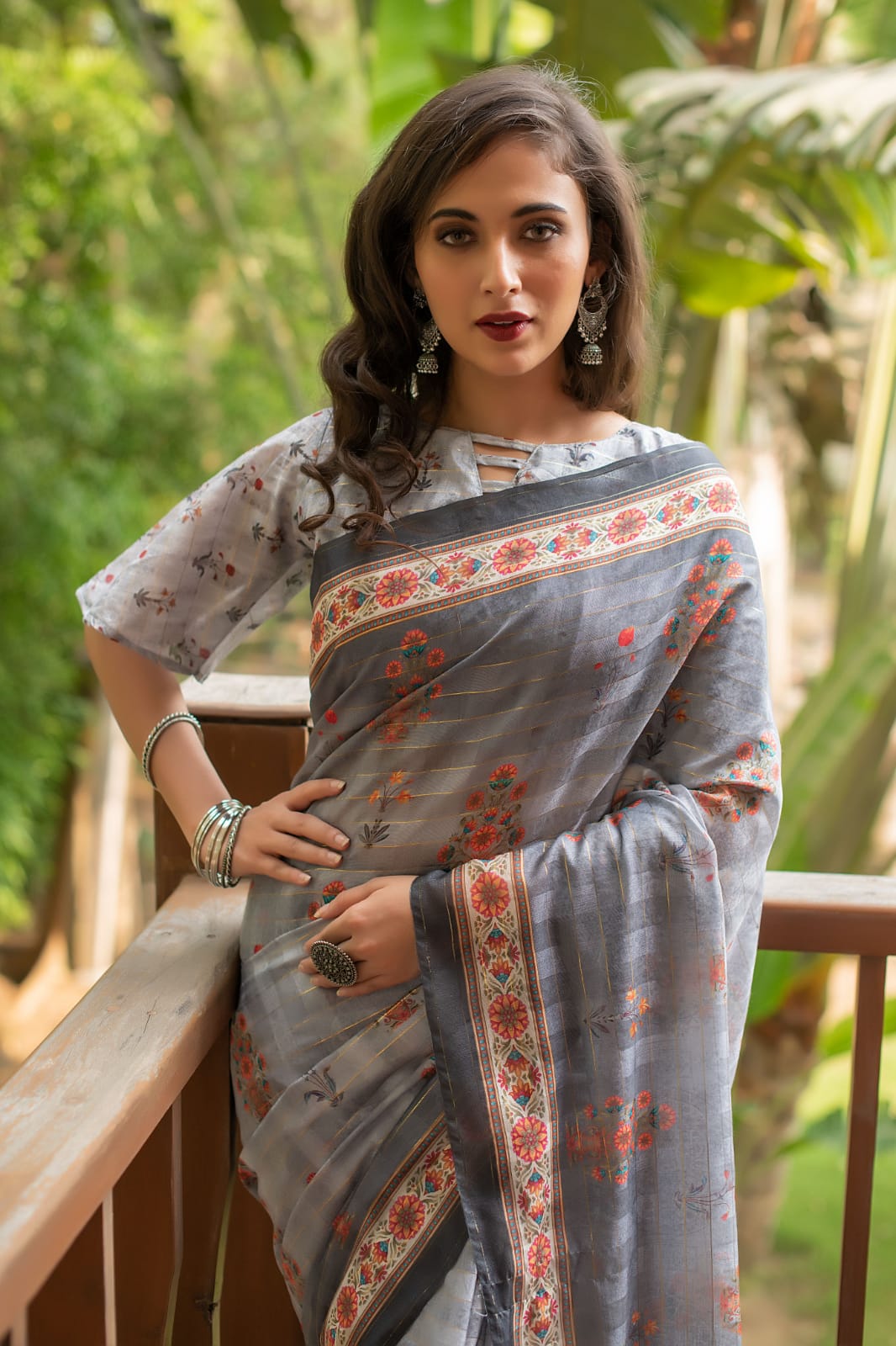 Grey Soft Linen Cotton Saree With Beautiful Digital Print And Zari Lining Pallu