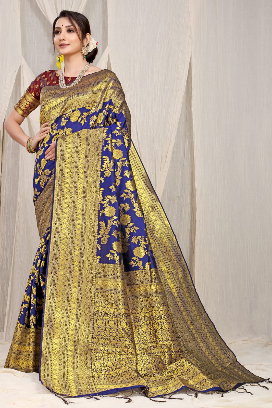 Blue Pure silk saree with gold Jari weaving work