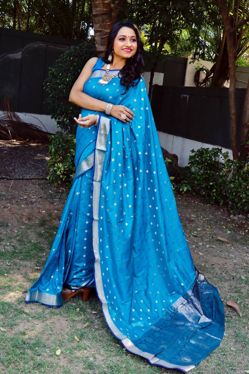 Blue Beautiful Rich Pallu Saree With Dolly Butti