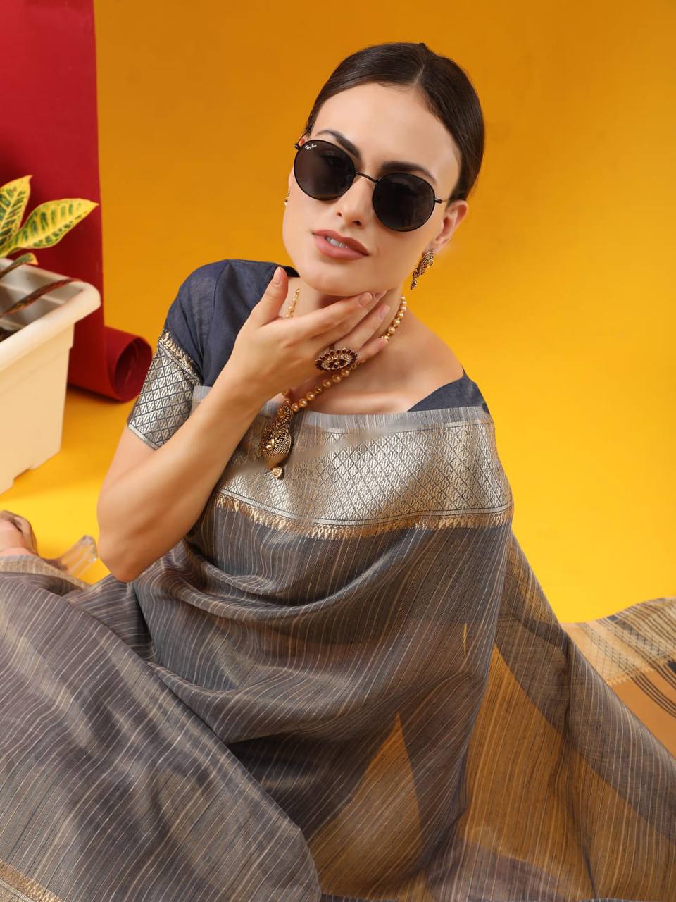 Grey Tissue Linnen Silk Saree With Fancy Zari Weaving Border