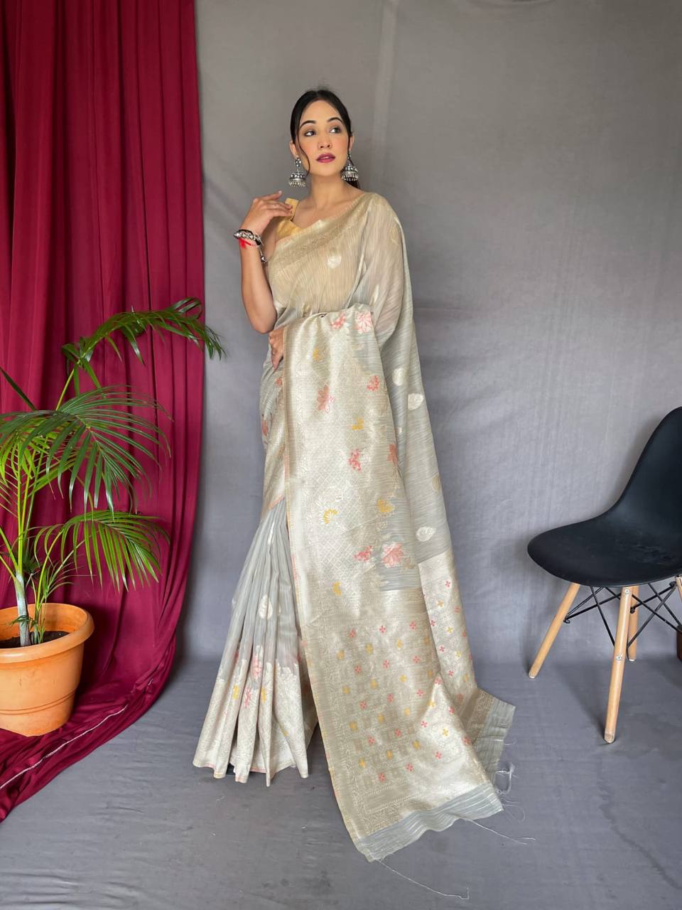 Grey Pure Linen Slub Silk Saree With Zari Weaving