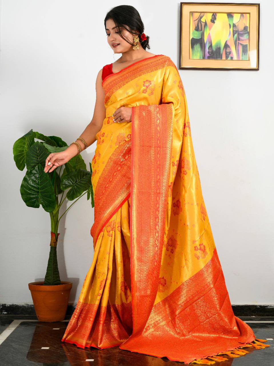 Yellow Pure Heavy Golden Contrast Kanjeevaram Silk Saree