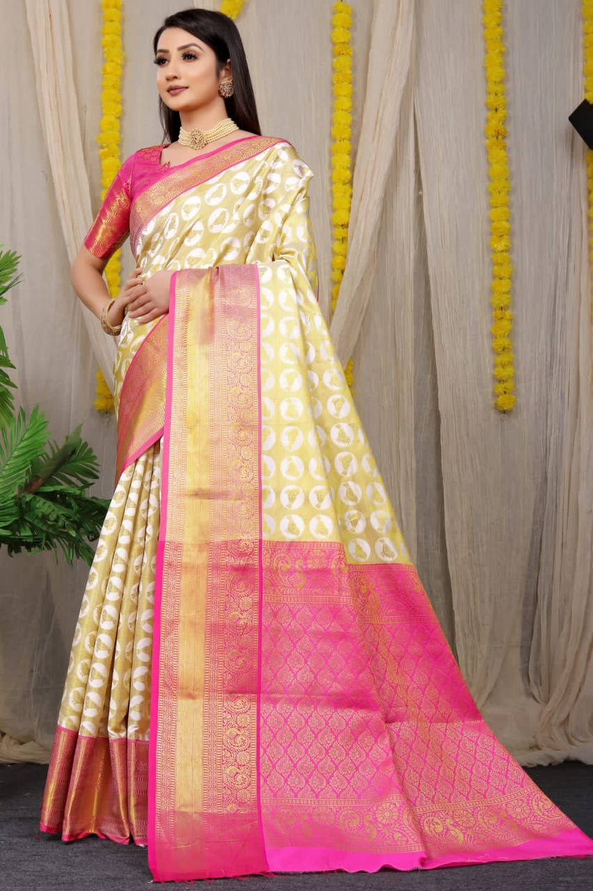 Cream Kanchipuram Handloom Weaving Silk Saree