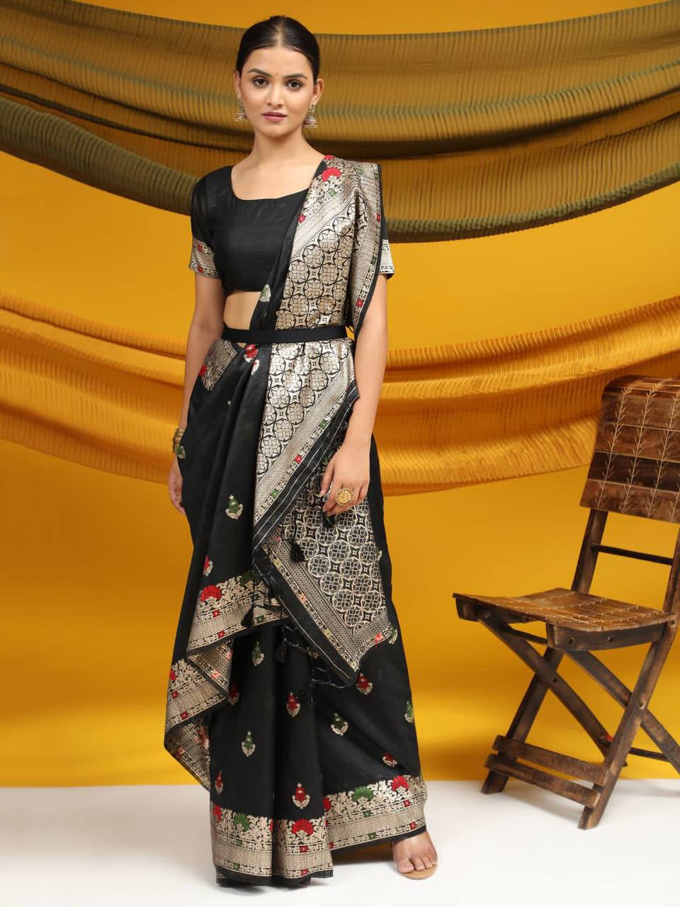 Black Tussar Silk Weaving Saree With Ikkat And Meena Woven Border